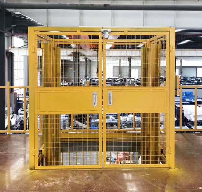 广东智能导轨式升降机亮相