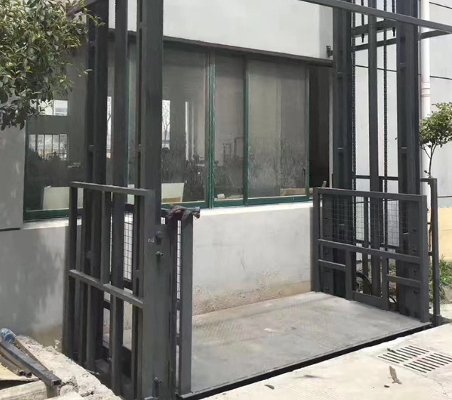 广东导轨式施工升降机助力民生工程提速增效